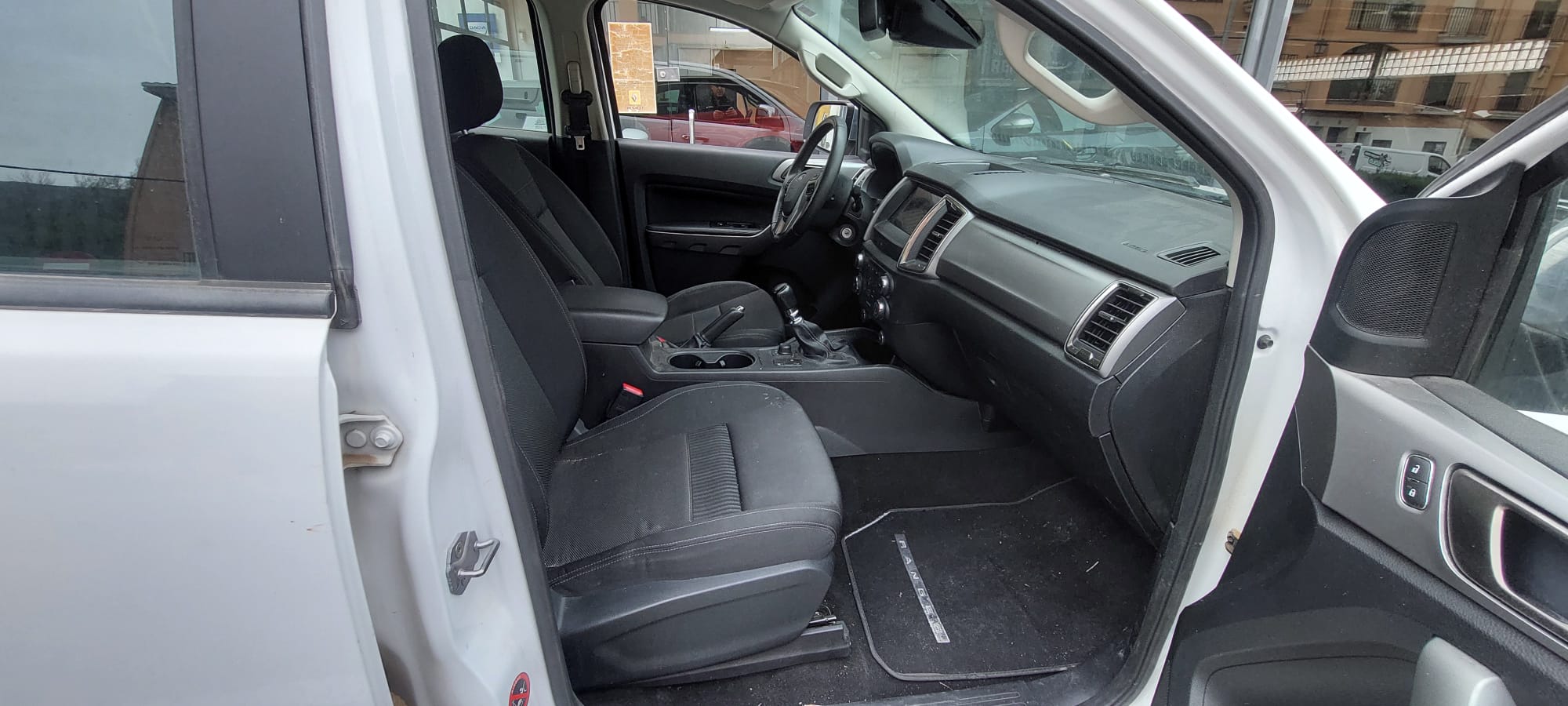 Ford Ranger 2.0 170CV  foto 10